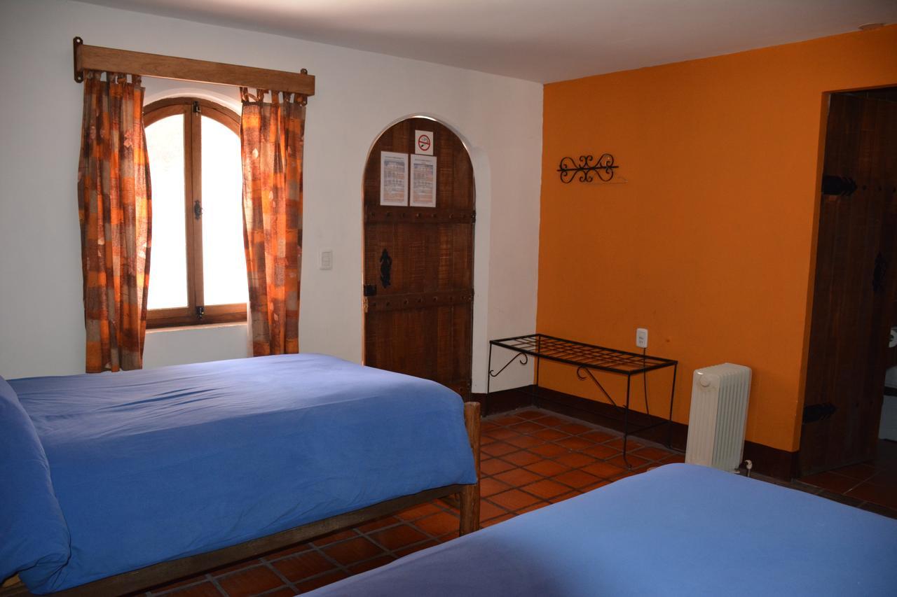 Tambo Aymara Hotel Уюни Екстериор снимка